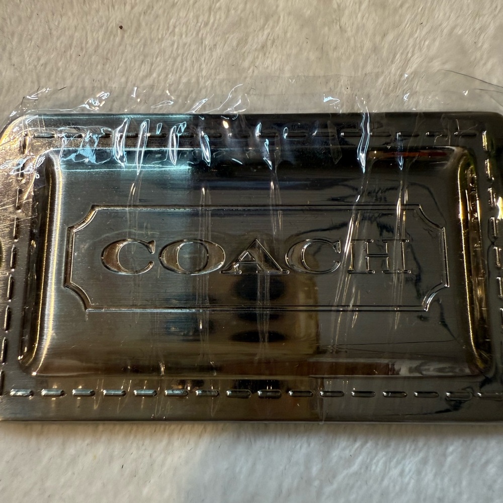 Coach Shiny Silver Tag